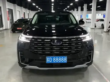 2025 Ford Explorer с пробегом 800 км