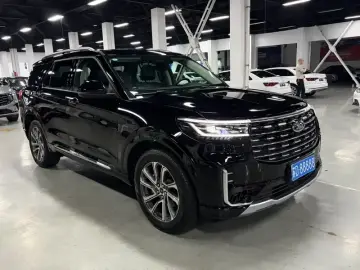 2025 Ford Explorer с пробегом 800 км