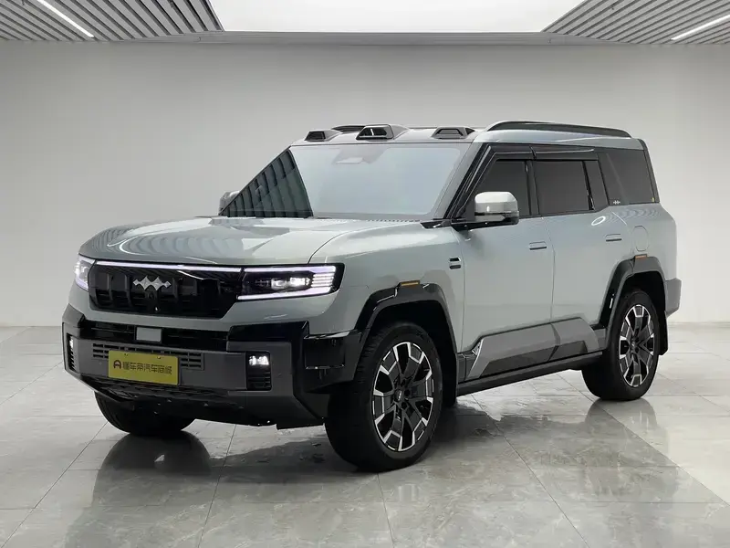 2025 BYD FangChengBao Leopard 8 с пробегом 20 900 км