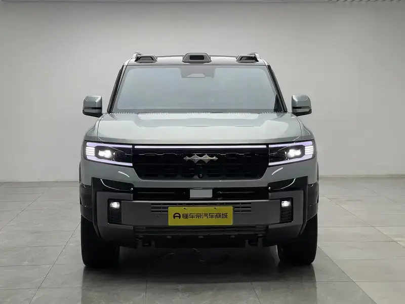 2025 BYD FangChengBao Leopard 8 с пробегом 20 900 км