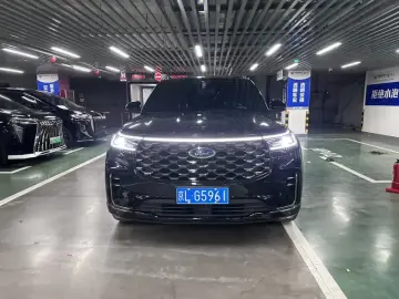 2023 Ford Explorer с пробегом 37 000 км