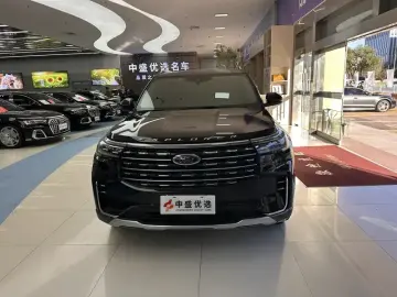 2023 Ford Explorer с пробегом 66 000 км