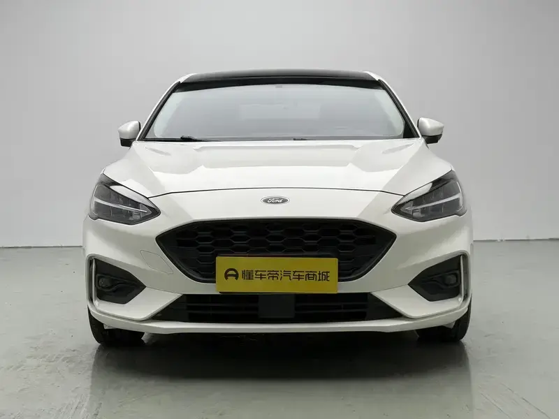 2021 Ford Focus с пробегом 55 000 км