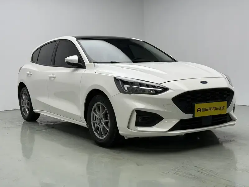 2021 Ford Focus с пробегом 55 000 км