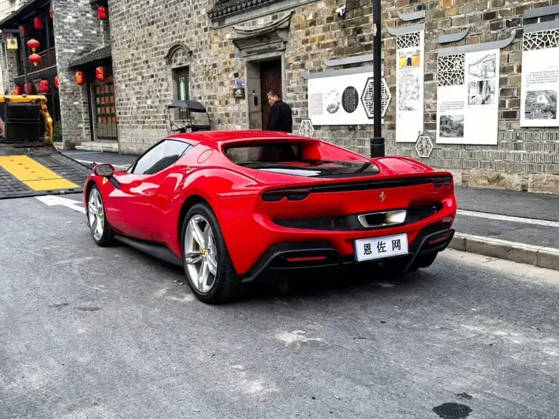 2021 Ferrari 296 с пробегом 5 500 км