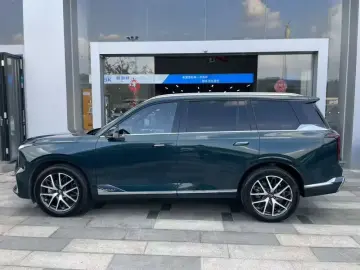 2022 GAC Trumpchi GS8 с пробегом 66 000 км