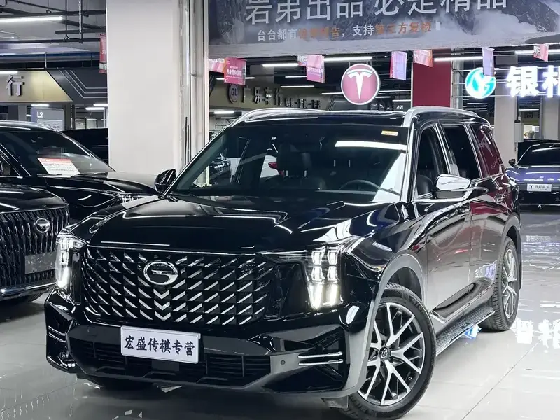 2022 GAC Trumpchi GS8 с пробегом 26 400 км