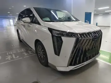 2023 GAC Trumpchi M8 с пробегом 49 000 км