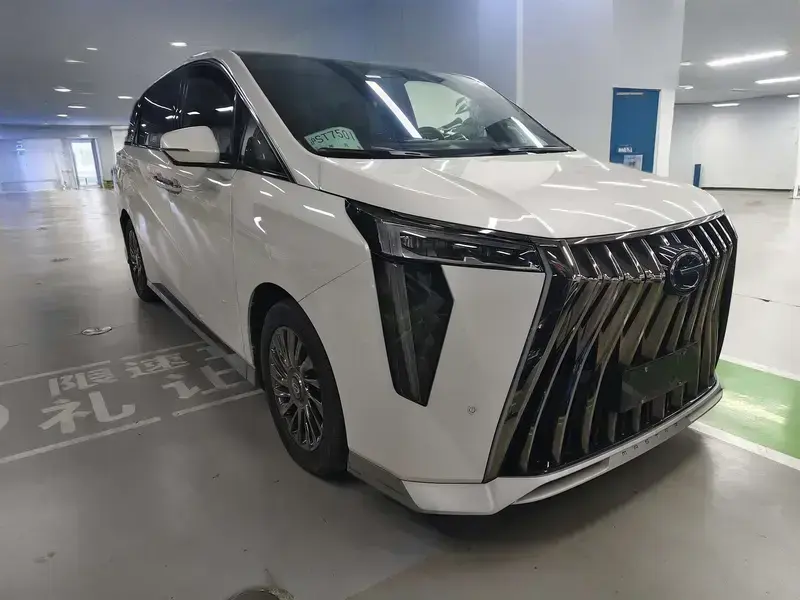 2023 GAC Trumpchi M8 с пробегом 49 000 км