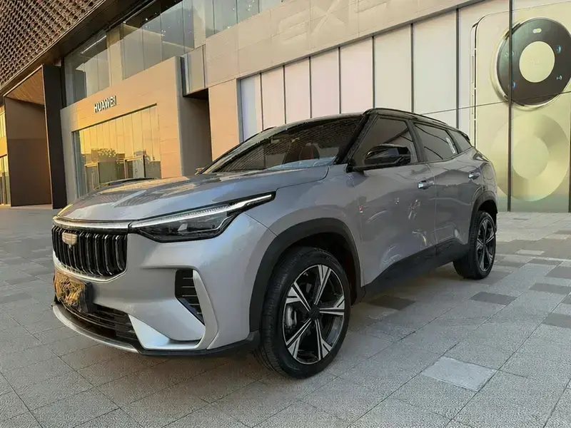 2026 Geely Atlas с пробегом 4 000 км