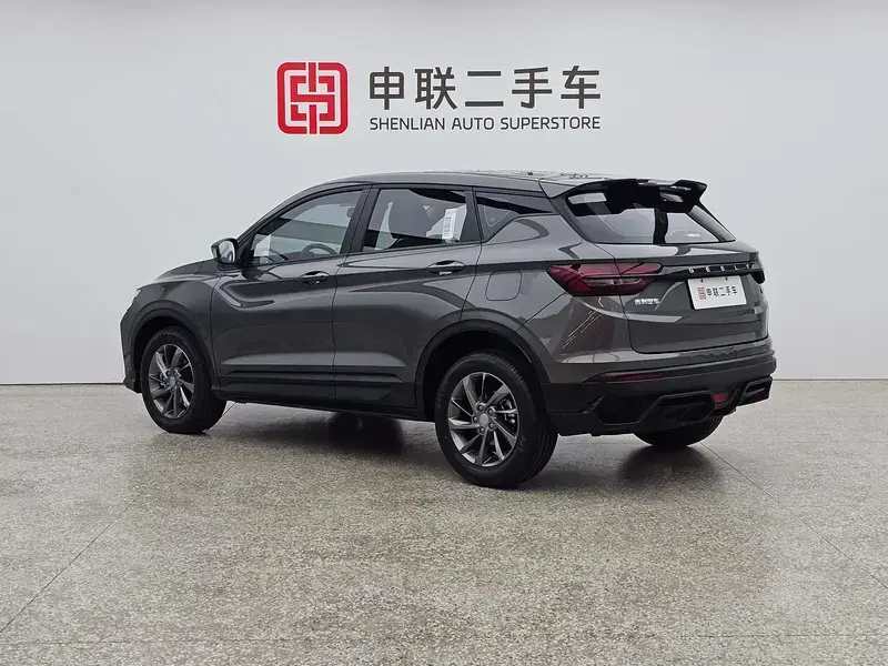 2025 Geely Binyue с пробегом 32 000 км