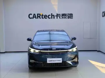 2025 Geely Galaxy A7 с пробегом 20 000 км