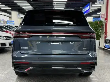 2024 Geely Monjaro с пробегом 12 000 км