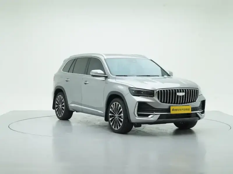 2025 Geely Monjaro с пробегом 4 600 км