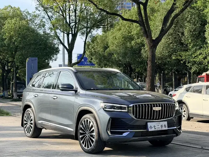 2025 Geely Monjaro с пробегом 9 000 км