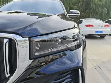 2025 Geely Monjaro с пробегом 15 000 км