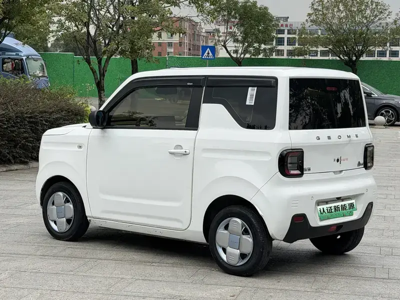 2023 Geely Panda с пробегом 57 000 км