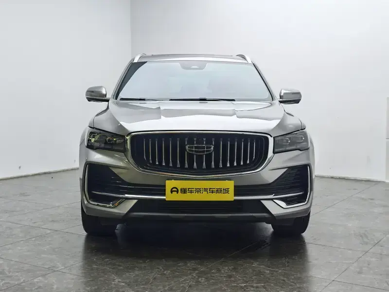 2024 Geely Monjaro с пробегом 13 500 км