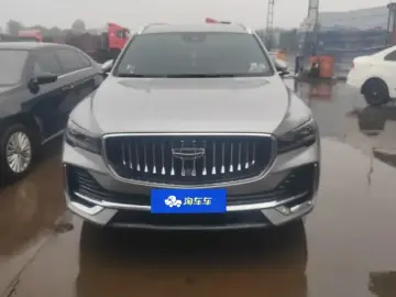 2024 Geely Monjaro с пробегом 13 000 км