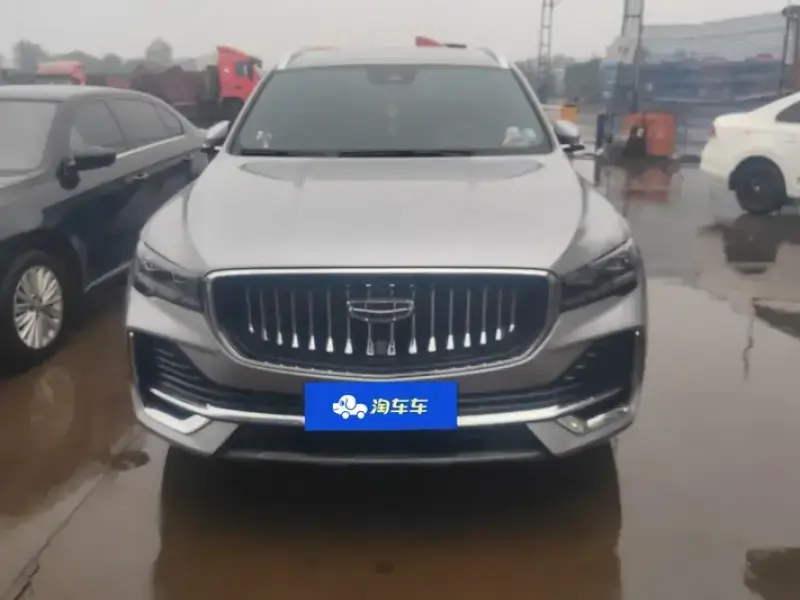 2024 Geely Monjaro с пробегом 13 000 км