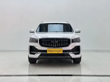 2024 Geely Monjaro с пробегом 10 600 км