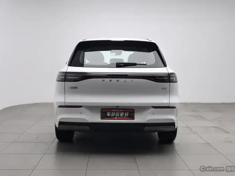 2026 Geely Galaxy E5 с пробегом 25 100 км