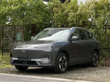 Geely Galaxy E5
