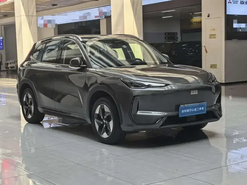 2026 Geely Galaxy E5 с пробегом 8 300 км