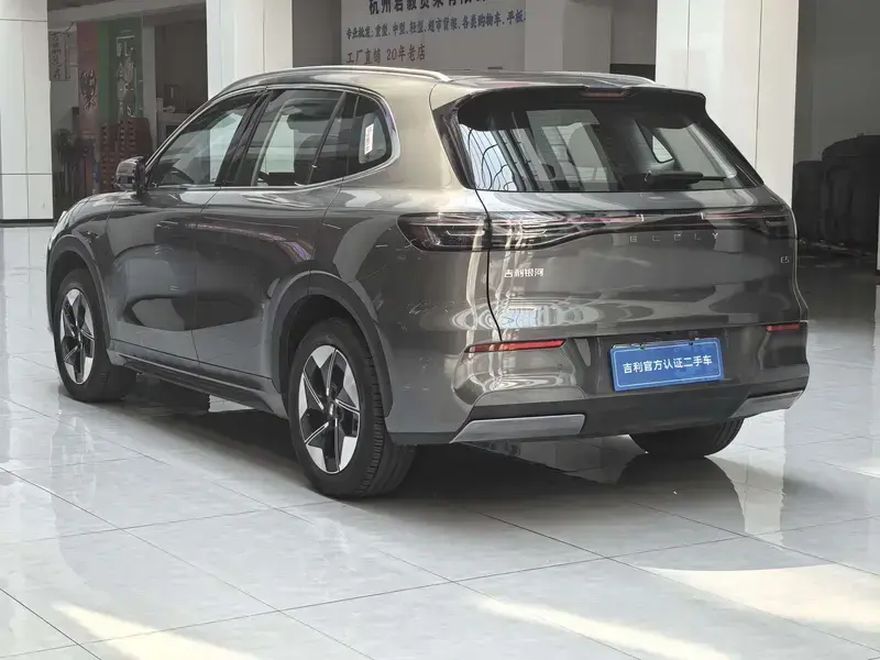 2026 Geely Galaxy E5 с пробегом 8 300 км