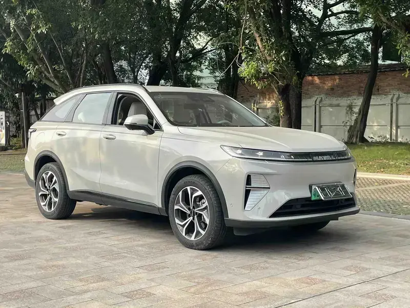2025 Haval Xiaolong Max с пробегом 8 000 км