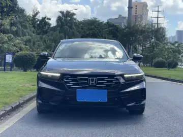 2025 Honda Accord с пробегом 9 400 км