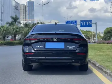 2025 Honda Accord с пробегом 9 400 км