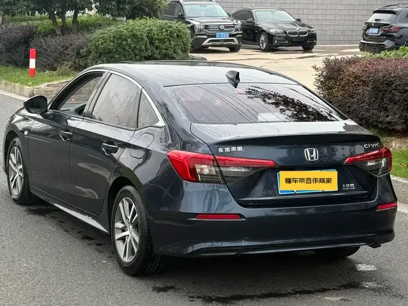2022 Honda Civic с пробегом 50 000 км