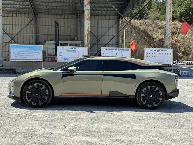 2023 HiPhi Z с пробегом 39 800 км