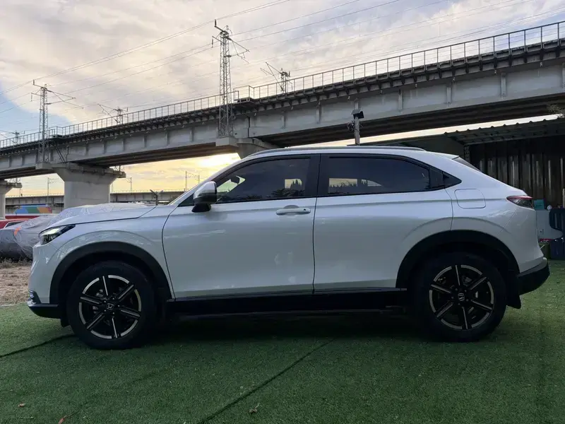 2023 Honda Vezel с пробегом 42 000 км