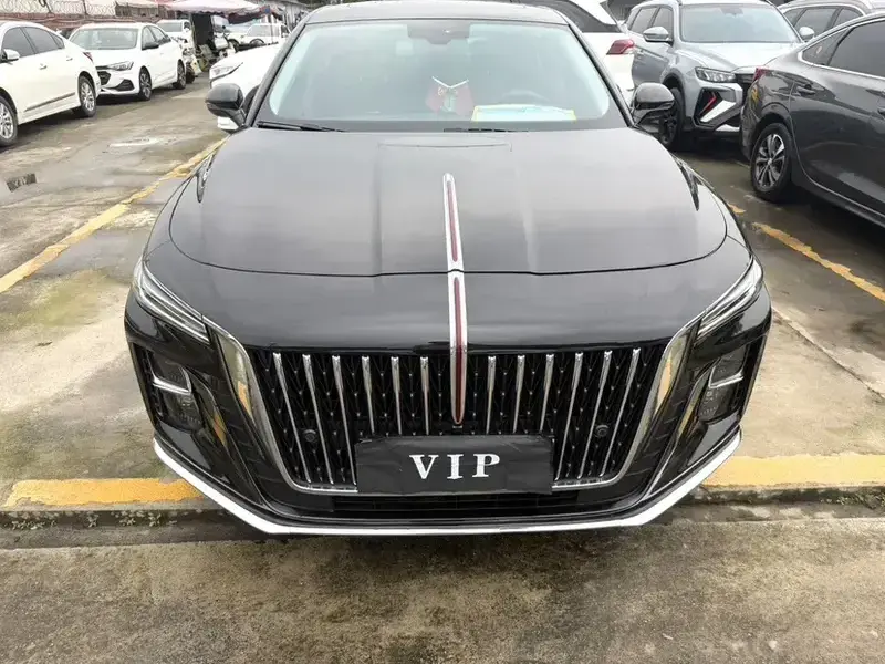 2023 Hongqi H5 с пробегом 47 000 км