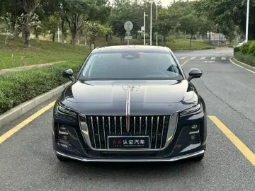2024 Hongqi H5 с пробегом 13 000 км