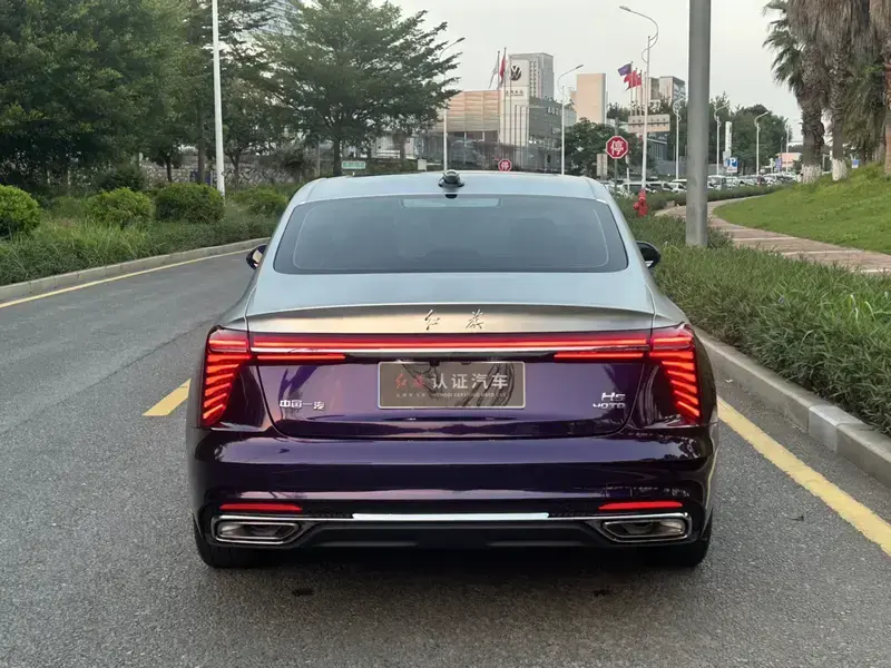 2025 Hongqi H5 с пробегом 7 300 км