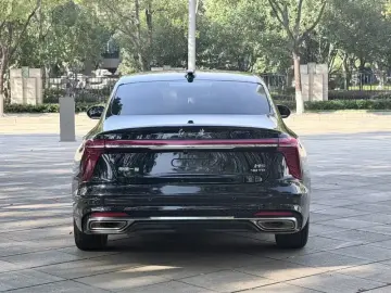 2023 Hongqi H5 с пробегом 69 000 км