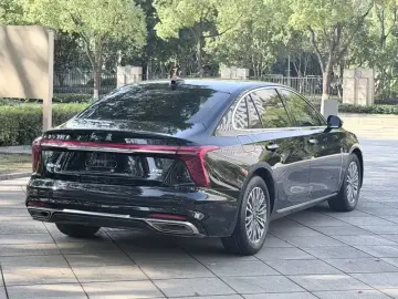 2023 Hongqi H5 с пробегом 69 000 км