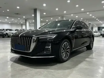 2024 Hongqi H5 с пробегом 11 000 км