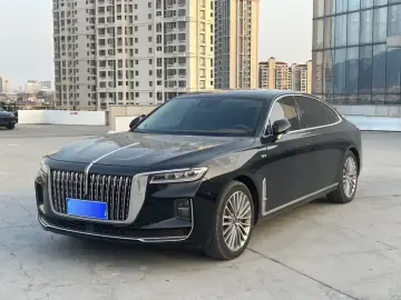 2023 Hongqi H9 с пробегом 26 000 км