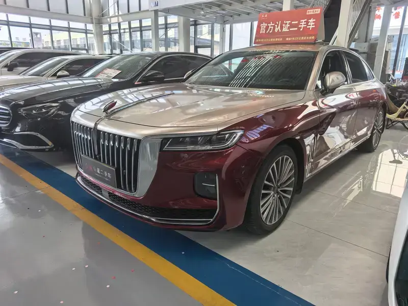 2022 Hongqi H9 с пробегом 30 000 км