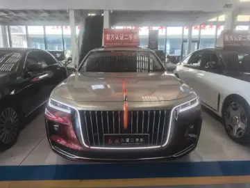 2022 Hongqi H9 с пробегом 30 000 км