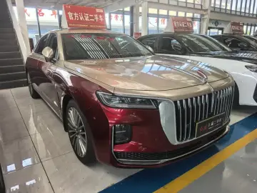 2022 Hongqi H9 с пробегом 30 000 км
