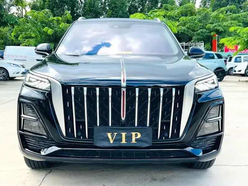 2023 Hongqi HS5 с пробегом 30 000 км