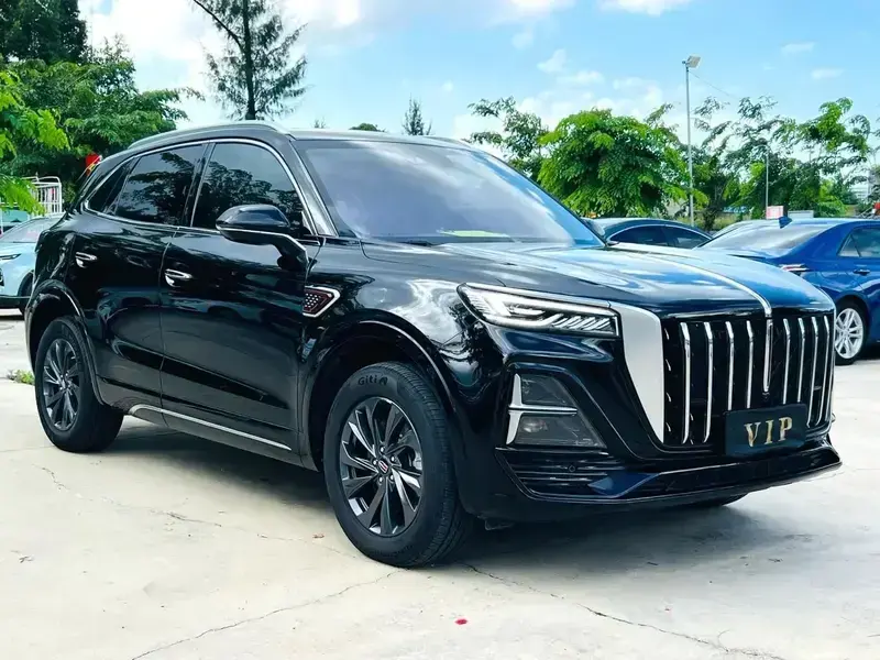 2023 Hongqi HS5 с пробегом 30 000 км