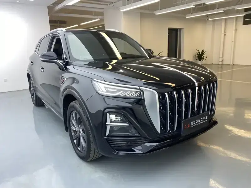 2023 Hongqi HS5 с пробегом 56 000 км
