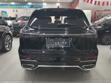 2023 Hongqi HS5 с пробегом 45 000 км