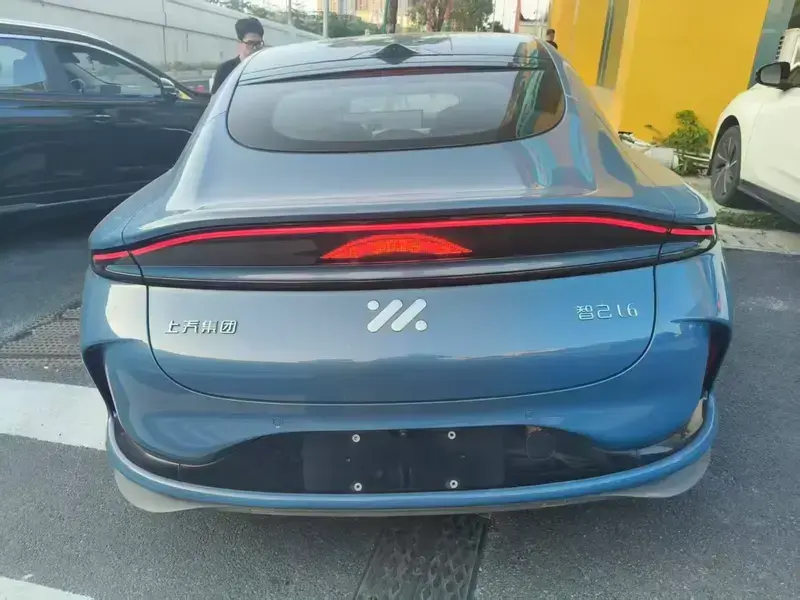 2024 IM Motors (Zhiji) L6 с пробегом 50 000 км
